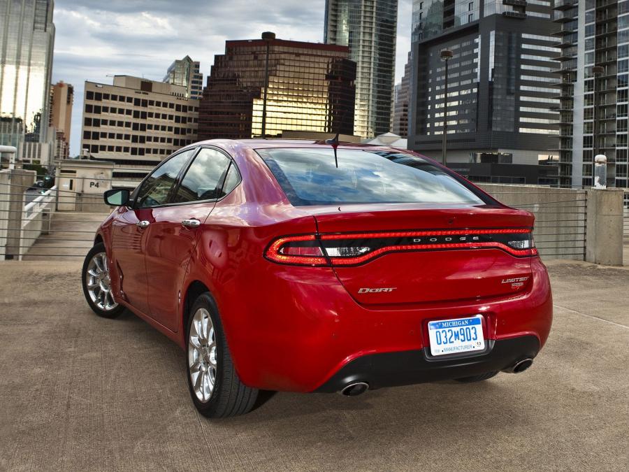  Dodge Dart Limited 2012 года  (фото 3 из 25)
